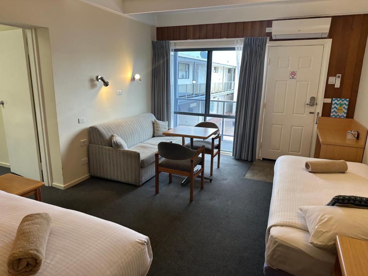 Banjo Paterson Motor Inn Lakes Entrance Buitenkant foto